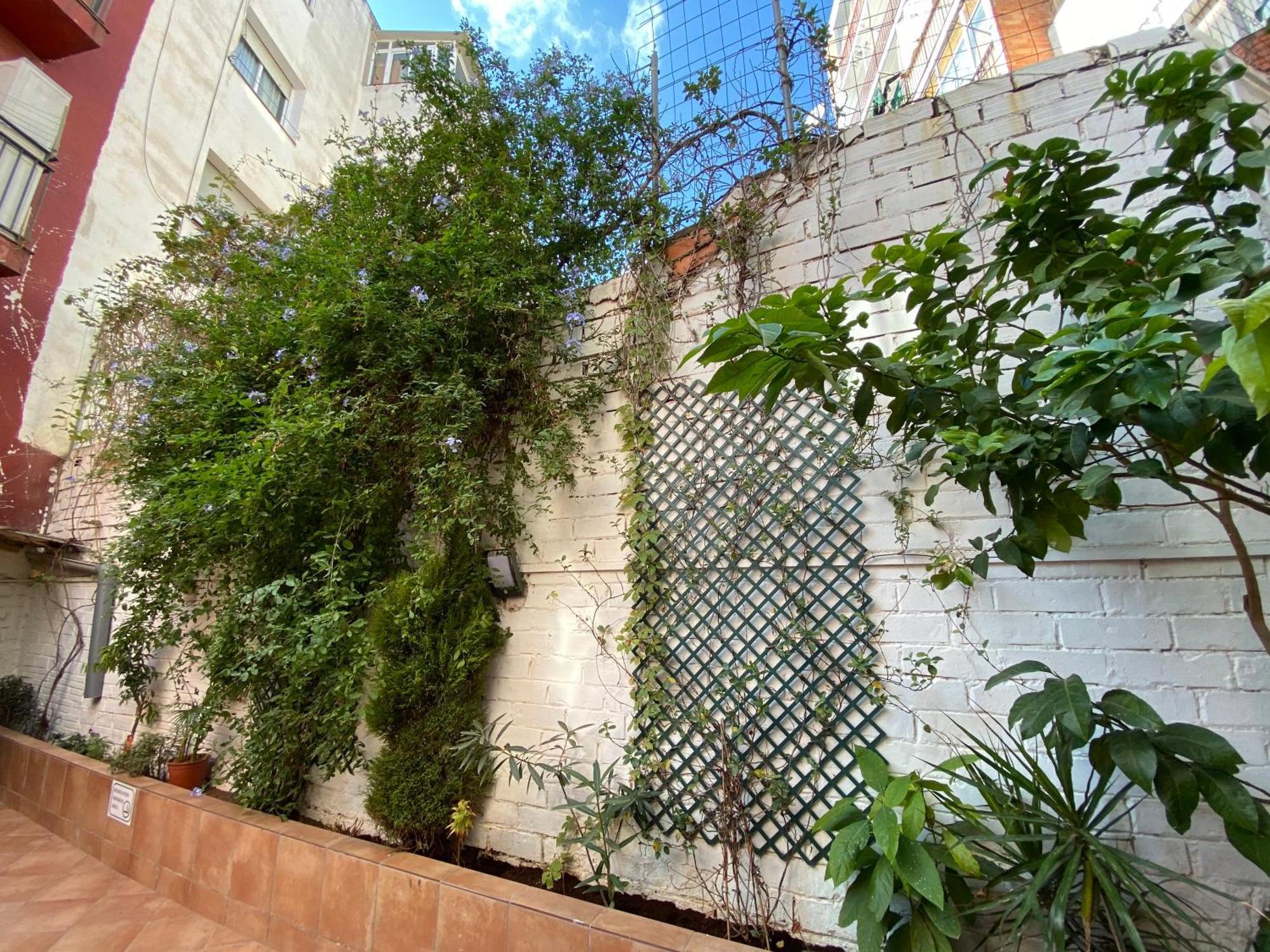Cozy Suite Apartment, Wifi! Santa Coloma de Gramanet Εξωτερικό φωτογραφία